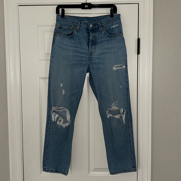 Levi's® Premium 501® ORIGINAL CROPPED WEDGIE STRAIGHT FIT WOMEN'S JEANS size 27 - Picture 1 of 10